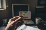 Carte professionnelle sécurité expirée : les démarches pour la renouveler